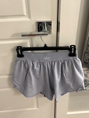 ALO Yoga Match Point Shorts Winter Frost